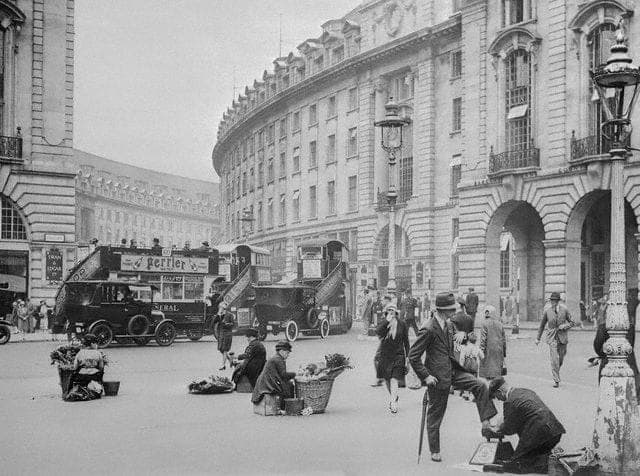 Historic Piccadilly Circus